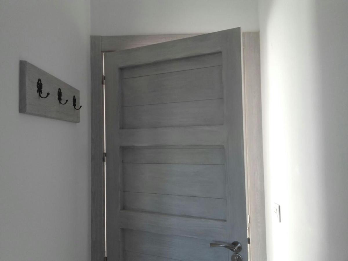 Santo Domingo Rural - Central & Private Parking อาร์ชิโดนา ภายนอก รูปภาพ